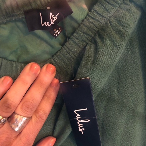 Lulus Green Dress with ruffled sleeves - Picture 3 of 4